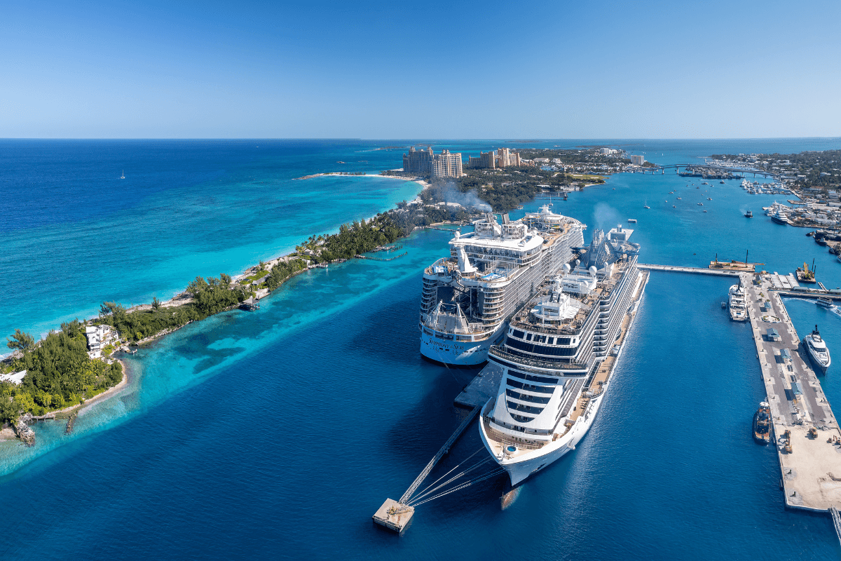 Cruiseships in harbour